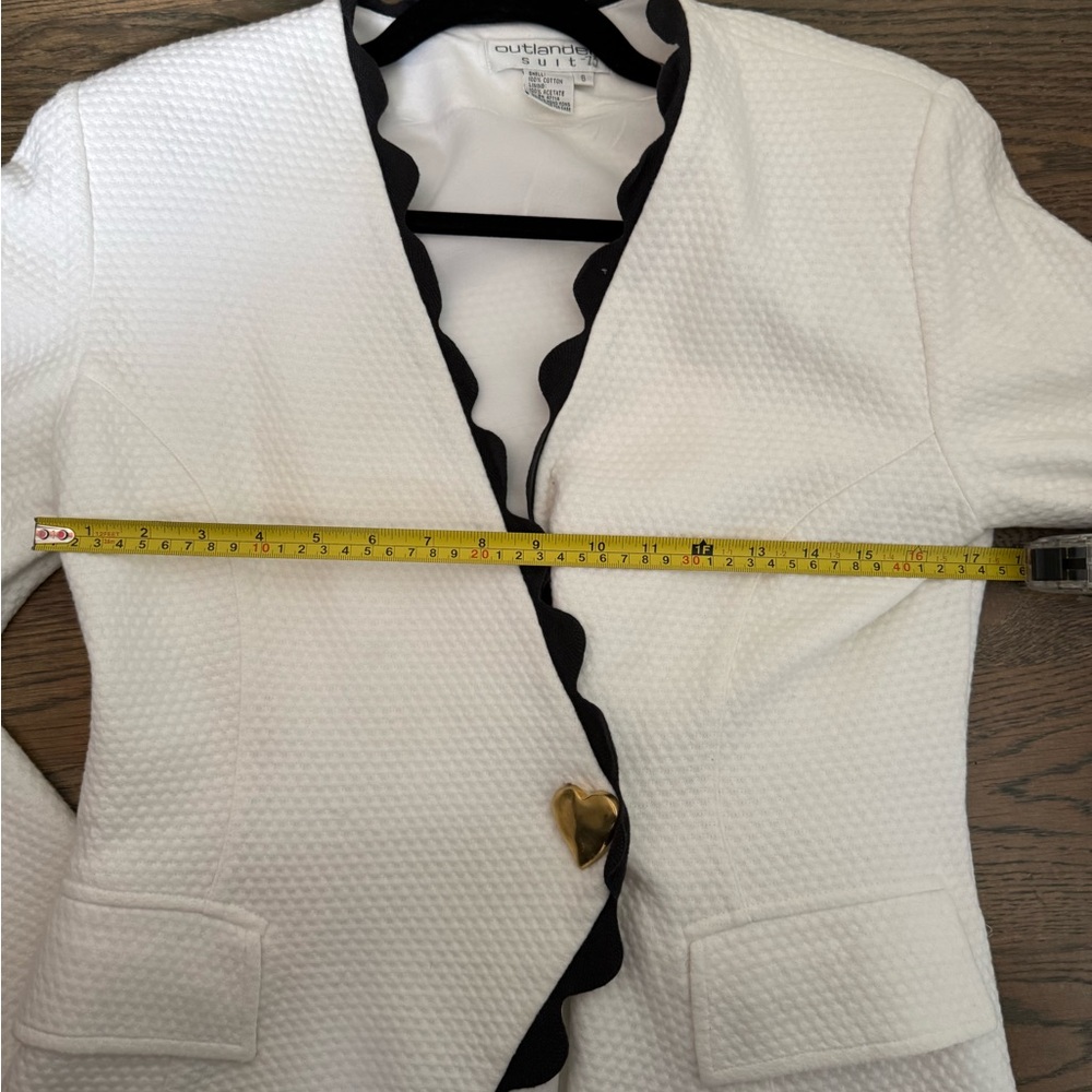 Vintage Outlander White Jacket with Black Scallop Trim and gold heart button. 6 - Picture 6 of 6